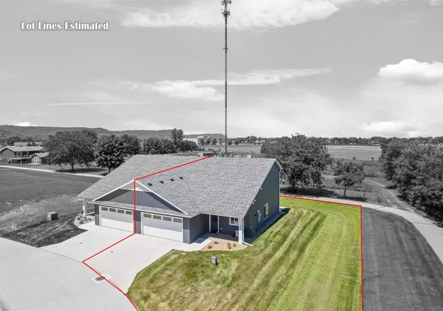 Photo 3 of Single family home for sale at 1151 Eagle Ln, Wabasha, MN 55981 | MLS# 7074508 | Listing updated on 2026-08-26