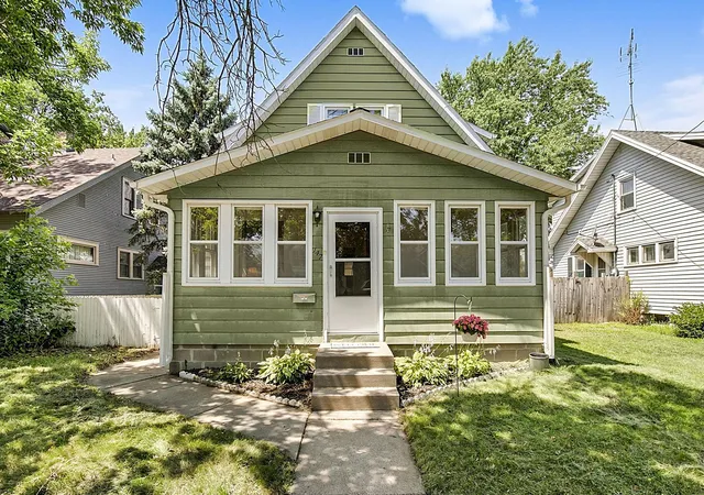 Photo 2 of Sale Pending at 147 18th Avenue N, Saint Cloud, MN 56303 | MLS# 7074509 | Listing updated on 2026-08-31