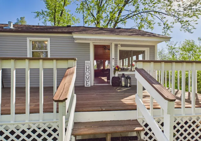 3rd image of 28768 Lakewood Dr Nw, Isanti, MN 55040 | MLS# 7074530