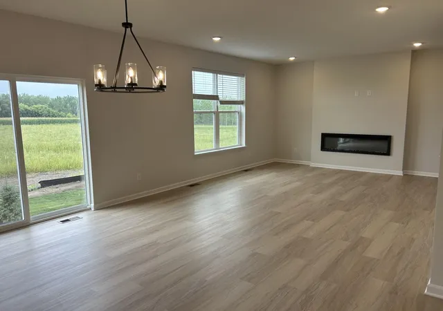 3rd image of 433 James Pkwy, Elko New Market, MN 55054 | MLS# 7074571