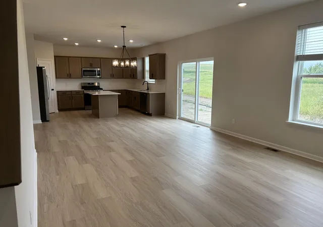 4th image of 433 James Pkwy, Elko New Market, MN 55054 | MLS# 7074571