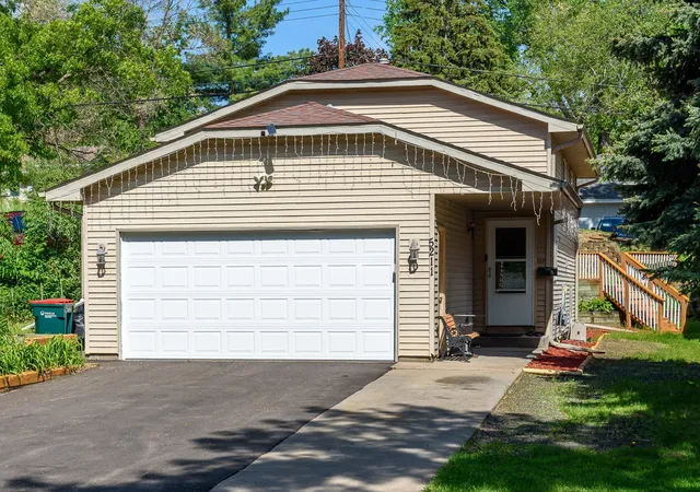 Homes for sale in Columbia Heights, MN | 5211 6th St Ne, Columbia Heights, MN 55421 | MLS# 7074614