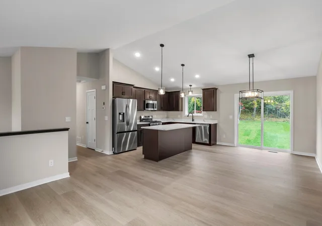 2nd image of 1005 Misty Meadow Blvd, Buffalo, MN 55313 | MLS# 7074625