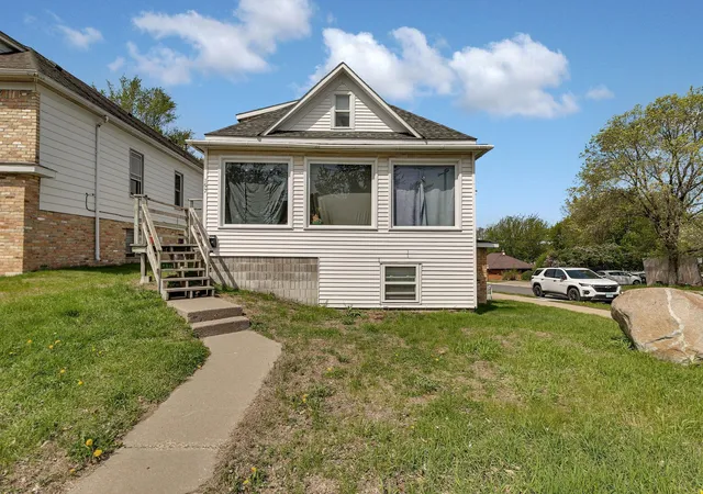 Listing Photo 2 - Condo for sale in building located at 157 10th Ave N, Waite Park, MN 56387 - Unit #