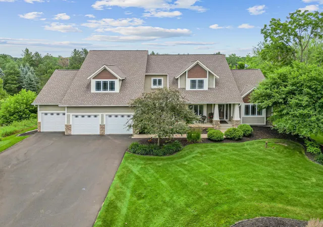 Photo 3 of Sale Pending at 5177 Muir Ave N, Stillwater, MN 55082 | MLS# 7074678 | Listing updated on 2026-08-20