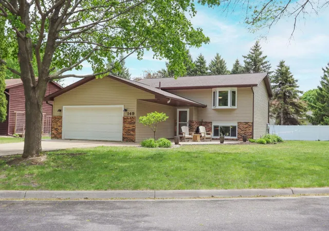 Homes for sale in North Mankato, MN | 149 Mary Cir, North Mankato, MN 56003 | MLS# 7074708