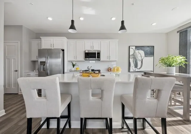 2nd image of 3501 Trails End Cir, Saint Paul, MN 55123 | MLS# 7074784