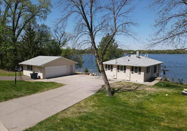 2nd image of 11958 Chisago Blvd, Chisago City, MN 55013 | MLS# 7074793