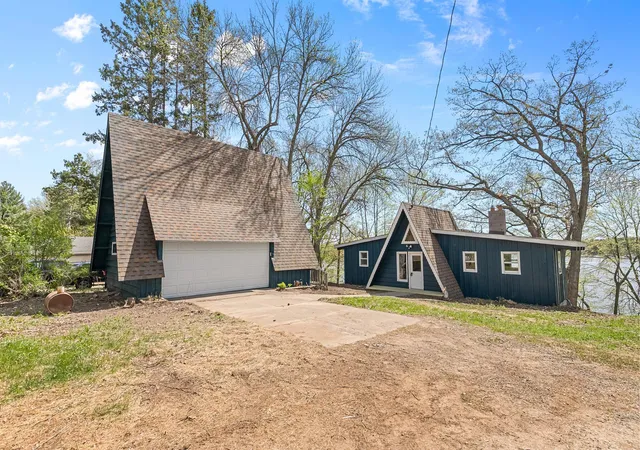 Homes for sale in Mora, MN | 19055 Island View Dr, Mora, MN 55051 | MLS# 7074850