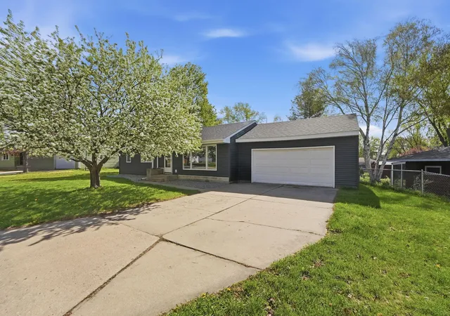 1st image of 205 Victoria Dr, Alexandria, MN 56308 | MLS# 7074871