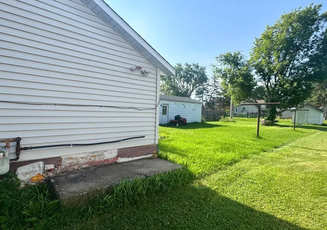 Photo 3 of Single family home for sale at 511 5th Street NW, Aitkin, MN 56431 | MLS# 7074909 | Listing updated on 2026-07-23