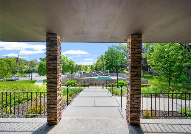 71st image of 205 Barry #117, Wayzata, MN 55391 | MLS# 7074963