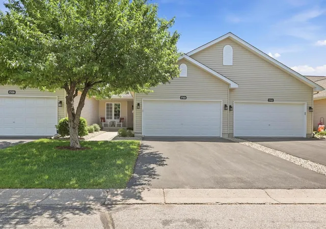 Homes for sale in Prior Lake, MN | 17424 Deerfield Dr Se, Prior Lake, MN 55372 | MLS# 7075015