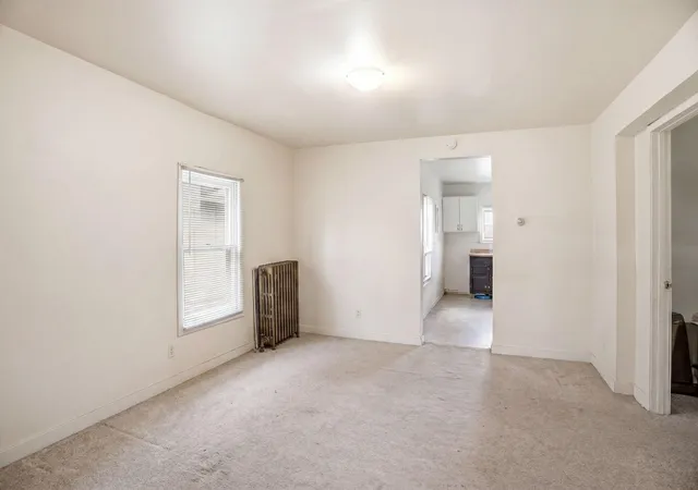 3rd image of 529 Galtier St, Saint Paul, MN 55103 | MLS# 7075039