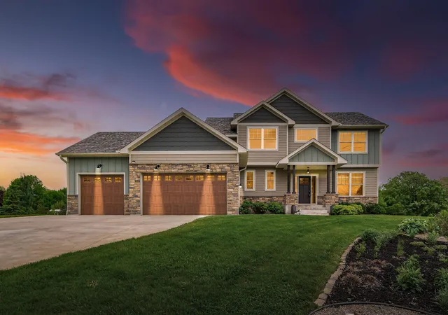 Homes for sale in New Prague, MN | 214 Cedar Lake Ct, New Prague, MN 56071 | MLS# 7075090