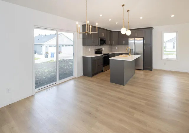 Photo 3 of Single family home for sale at 2575 Golden Ln S, Fargo, ND 58104 | MLS# 7075112 | Listing updated on 2026-09-23