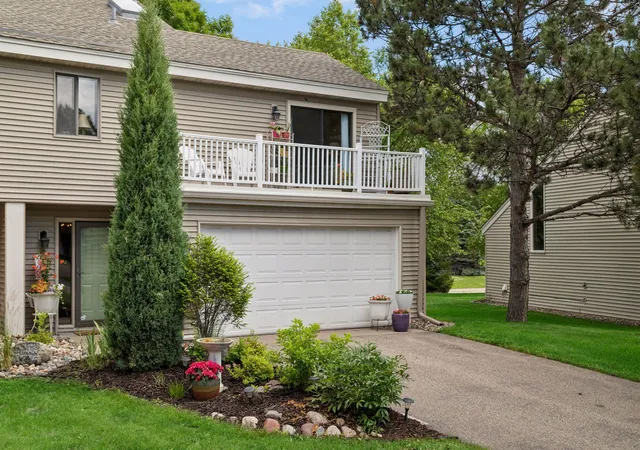 Homes for sale in Minnetonka, MN | 5410 Sanibel Dr, Minnetonka, MN 55343 | MLS# 7075163