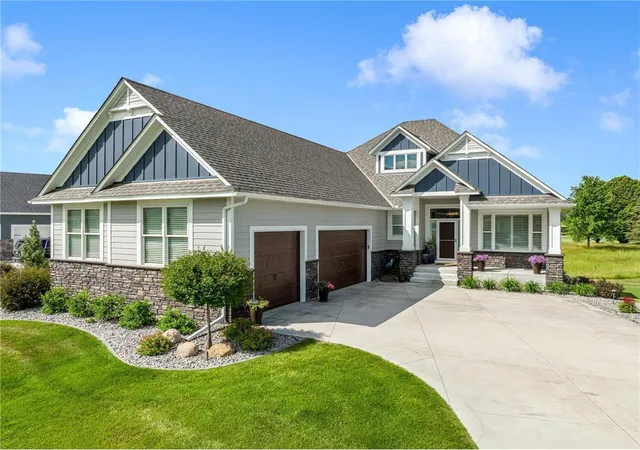 1st image of 1910 Annika Dr N, Lake Elmo, MN 55042 | MLS# 7075206