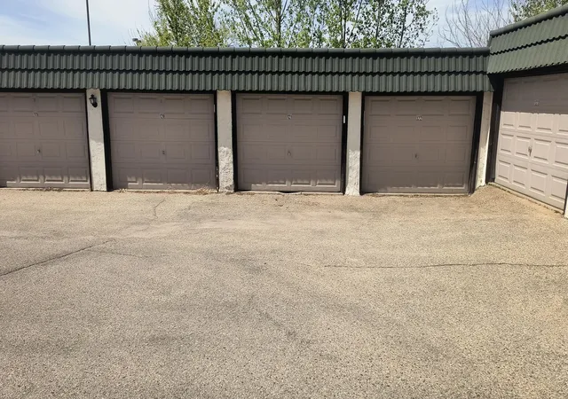 Listing Photo 5 - Condo for sale in building located at 12842 Nicollet Ave, Burnsville, MN 55337 - Unit #102
