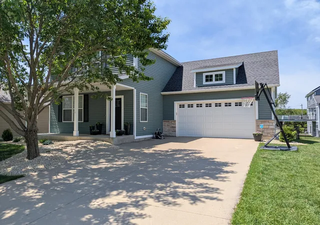 Photo 4 of Sale Pending at 1411 Century Point Ln NE, Rochester, MN 55906 | MLS# 7075321 | Listing updated on 2026-07-29