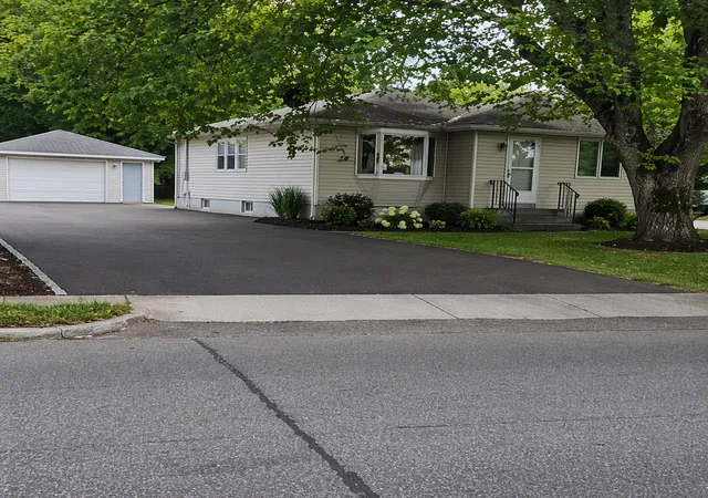 Photo 1 of Single family home for sale at 5815 42nd Avenue N, Minneapolis, MN 55422 | MLS# 7075362 | Listing updated on 2026-07-22