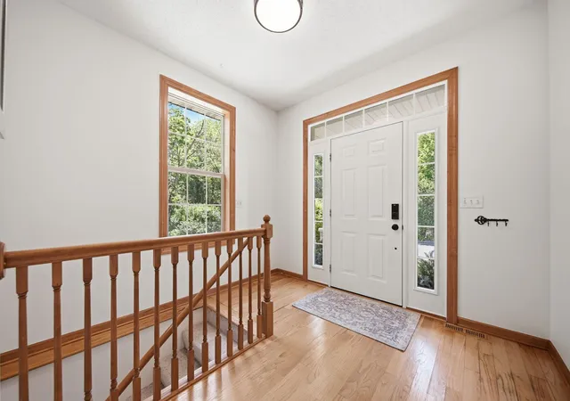 Photo 2 of Sale Pending at 5090 Kelly Ct, Saint Paul, MN 55110 | MLS# 7075374 | Listing updated on 2026-08-23
