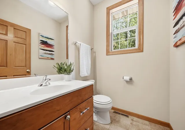 Photo 4 of Sale Pending at 5090 Kelly Ct, Saint Paul, MN 55110 | MLS# 7075374 | Listing updated on 2026-08-23