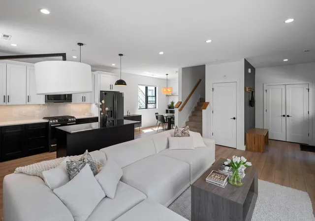 1st image of 1735 3rd St Ne, Minneapolis, MN 55413 | MLS# 7075385