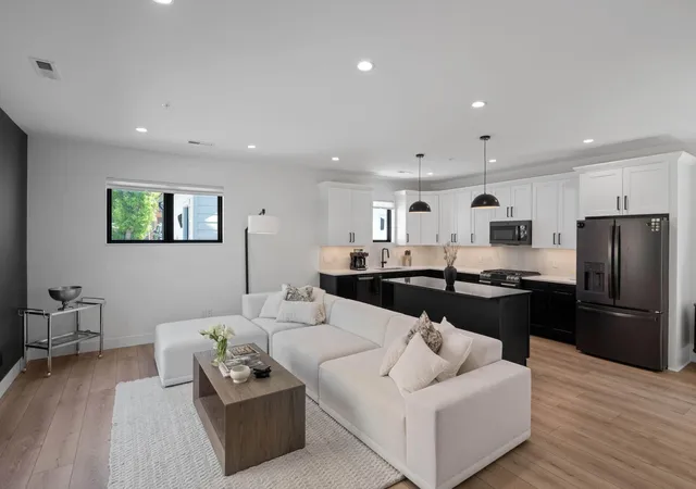 3rd image of 1735 3Rd St Ne, Minneapolis, MN 55413 | MLS# 7075385