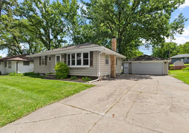 1st image of 5956 Ensign Ave N, New Hope, MN 55428 | MLS# 7075458