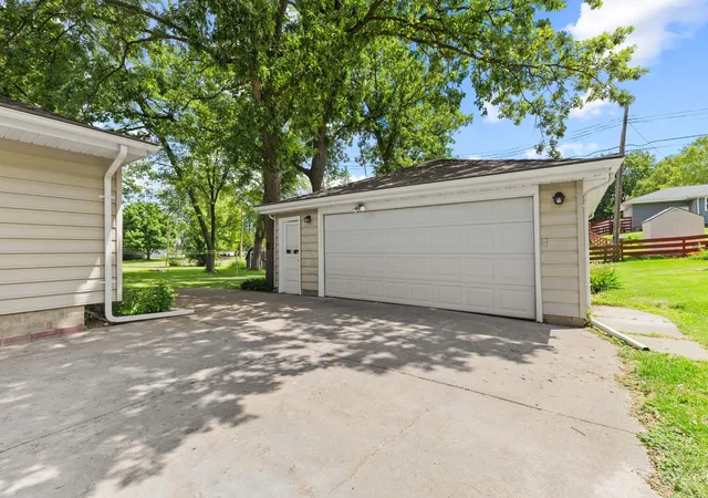 22nd image of 5956 Ensign Ave N, New Hope, MN 55428 | MLS# 7075458