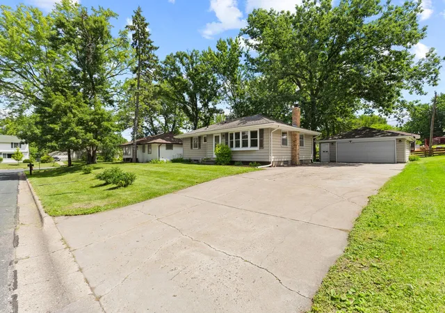 3rd image of 5956 Ensign Ave N, New Hope, MN 55428 | MLS# 7075458