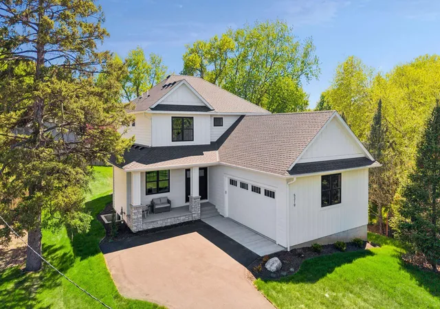 1st image of 5319 Glenwood Ave, Golden Valley, MN 55422 | MLS# 7075537