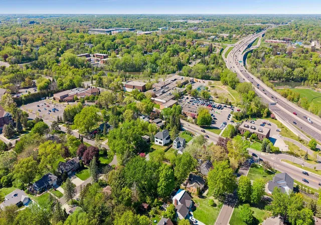 3rd image of 5319 Glenwood Ave, Golden Valley, MN 55422 | MLS# 7075537