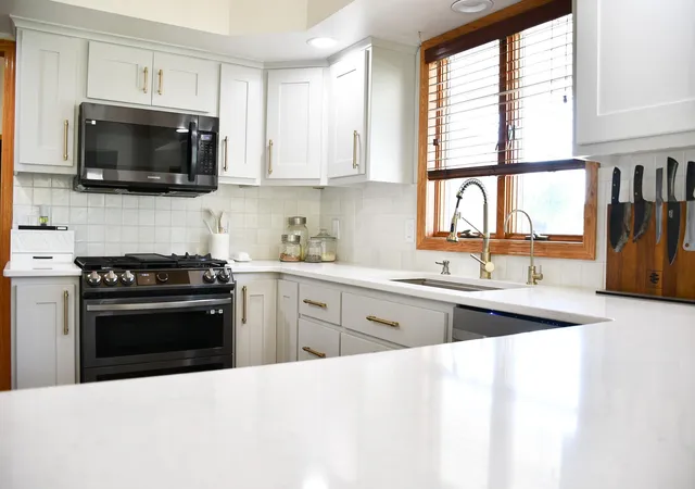 Photo 3 of Single family home for sale at 885 Briarwood Dr, Worthington, MN 56187 | MLS# 7075702 | Listing updated on 2026-07-06
