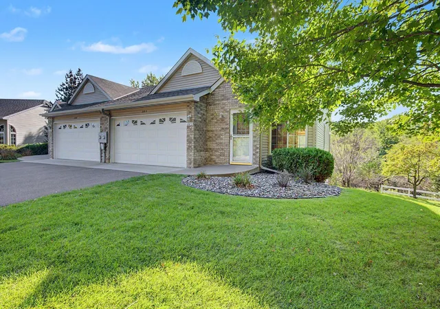 Photo 2 of Single family home for sale at 1103 N Rum River Dr, Princeton, MN 55371 | MLS# 7075893 | Listing updated on 2026-09-23