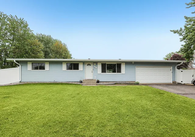 2nd image of 6847 8th St N, Saint Paul, MN 55128 | MLS# 7076039