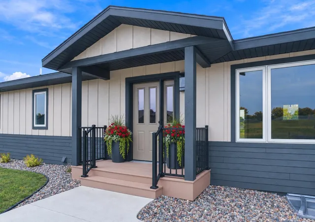 Photo 3 of Single family home for sale at 346 Halfaday Dr, Sauk Centre, MN 56378 | MLS# 7076051 | Listing updated on 2026-10-11