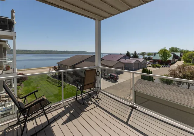 2nd image of 1215 N Lakeshore Dr #303, Lake City, MN 55041 | MLS# 7076150