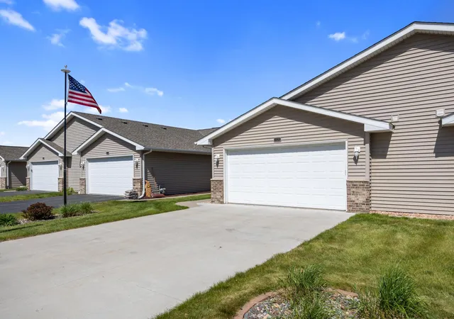 Homes for sale in Maple Lake, MN | 609 Danielson Ct, Maple Lake, MN 55358 | MLS# 7076151
