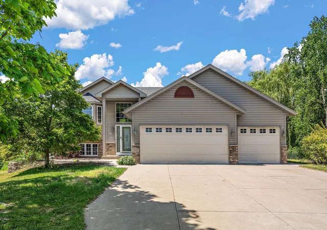1st image of 15031 84th St Ne, Elk River, MN 55330 | MLS# 7076208