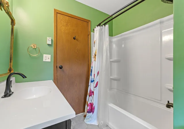 5th image of 5352 Eagle Creek Blvd, Shakopee, MN 55379 | MLS# 7076273