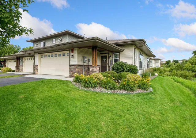 1st image of 1106 Lorraine Ct, Carver, MN 55315 | MLS# 7076290