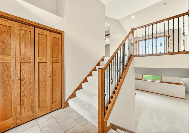 2nd image of 2350 Ponderosa Dr Sw, Rochester, MN 55902 | MLS# 7076308
