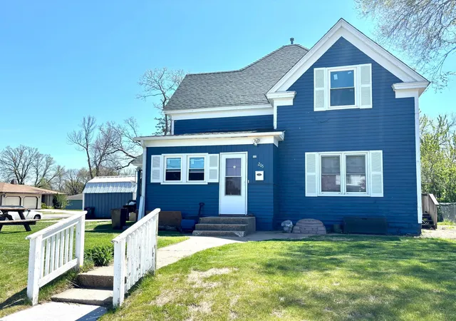 Homes for sale in Sauk Centre, MN | 205 6th St S, Sauk Centre, MN 56378 | MLS# 7076315