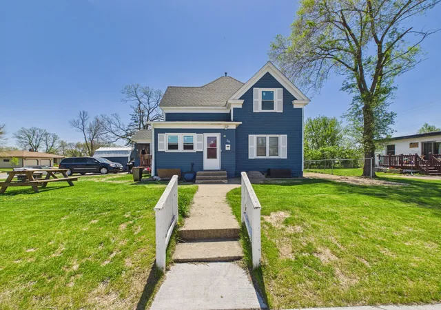Homes for sale in Sauk Centre, MN | 205 6th St S, Sauk Centre, MN 56378 | MLS# 7076315