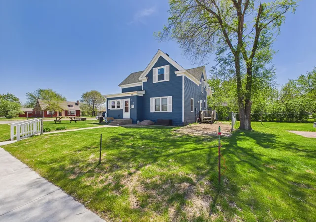 Homes for sale in Sauk Centre, MN | 205 6Th St S, Sauk Centre, MN 56378 | MLS# 7076315