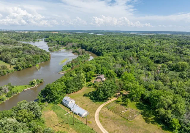 2nd image of 10023 Grey Cloud Island Dr S, Saint Paul Park, MN 55071 | MLS# 7076325