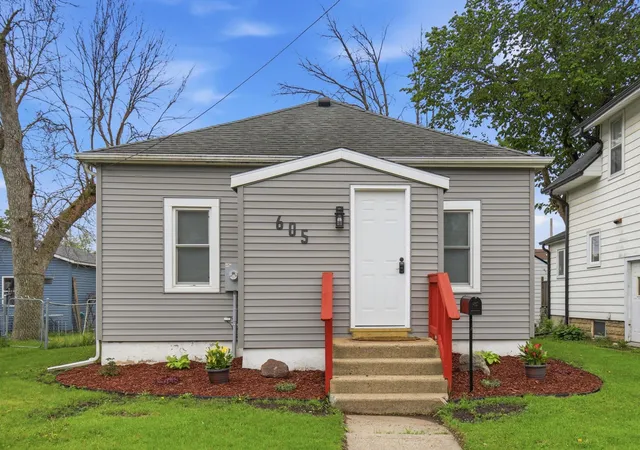 2nd image of 605 9th Ave Sw, Austin, MN 55912 | MLS# 7076334
