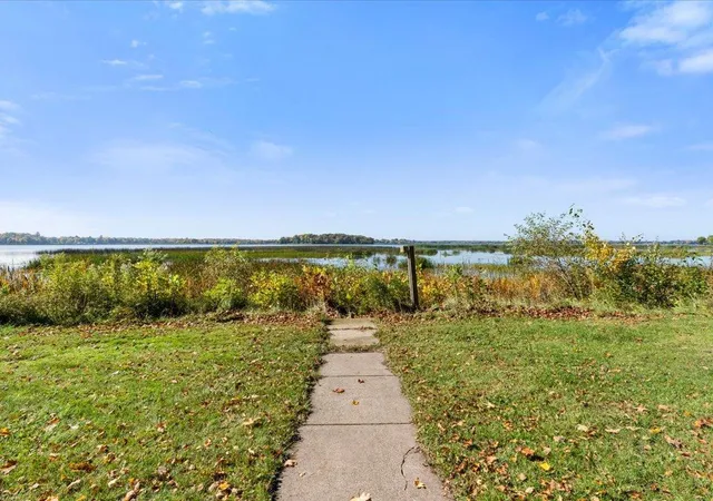Photo 4 of Single family home for sale at 1185 Lake Shore Blvd, Wahkon, MN 56386 | MLS# 7076375 | Listing updated on 2026-10-09